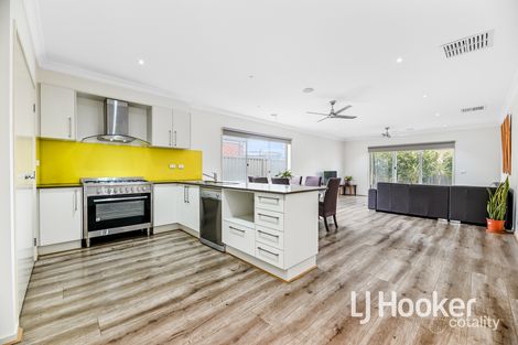 Property photo of 39 Cortula Road Cranbourne East VIC 3977