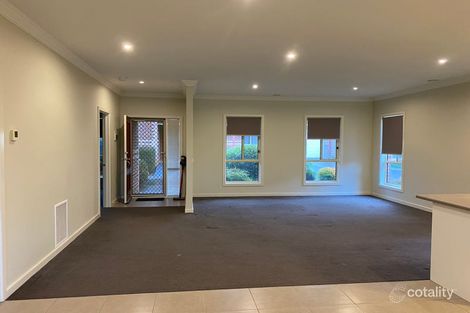 Property photo of 3/3 Regan Drive Romsey VIC 3434