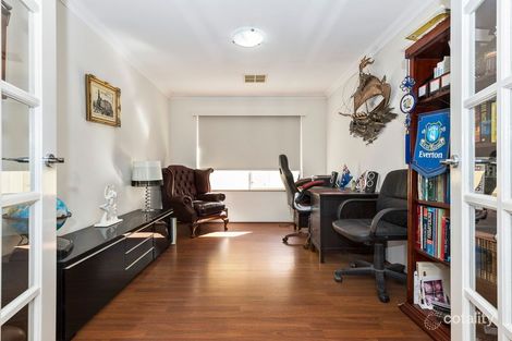 Property photo of 21 Shiralee Bend Carramar WA 6031