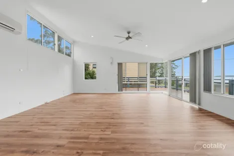 Property photo of 21 Watersedge Avenue Basin View NSW 2540