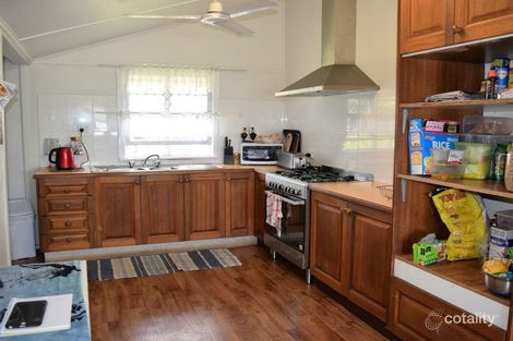 Property photo of 4 Burnett Heads Road Burnett Heads QLD 4670