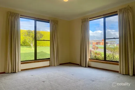 Property photo of 9 Hales Street Penguin TAS 7316