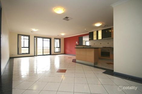 Property photo of 8 Colverwell Crescent Jerrabomberra NSW 2619
