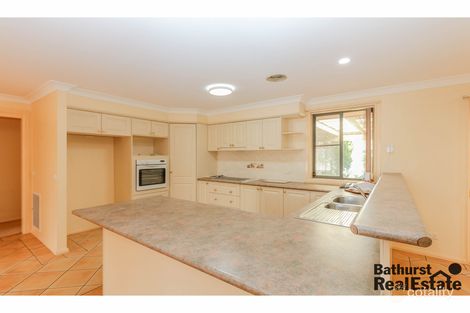 Property photo of 23 Willow Drive Kelso NSW 2795