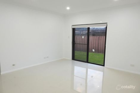 Property photo of 9 Francisco Crescent Rosemeadow NSW 2560
