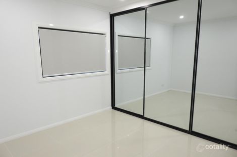 Property photo of 9 Francisco Crescent Rosemeadow NSW 2560