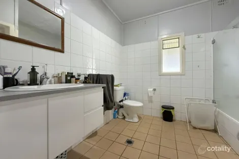 Property photo of 4 White Street Young NSW 2594