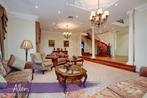 Property photo of 18 Lachlan Grange Bulleen VIC 3105