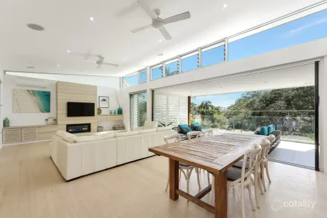 Property photo of 56 Avoca Drive Avoca Beach NSW 2251