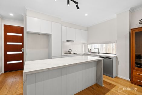 Property photo of 2/40 Berrima Street Wynnum QLD 4178