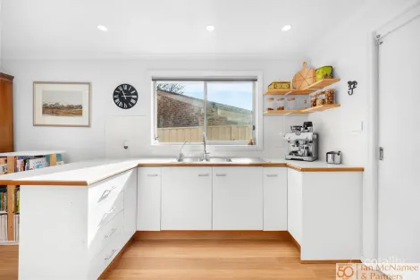 Property photo of 4/60 Jacaranda Drive Jerrabomberra NSW 2619