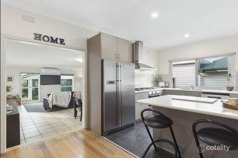 Property photo of 22 Weeroona Avenue Hamlyn Heights VIC 3215