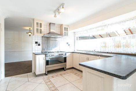 Property photo of 28 Cardwell Avenue Noranda WA 6062