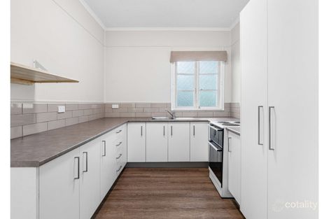 Property photo of 33 Raeburn Street Manly QLD 4179