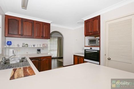 Property photo of 1/9 Spruce Court Halls Head WA 6210