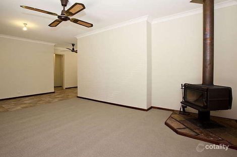 Property photo of 8 Wattle Close Kelmscott WA 6111