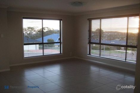 Property photo of 2/13 Samuel Court Darling Heights QLD 4350
