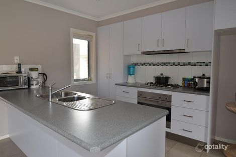 Property photo of 2/49 Vistula Avenue Bell Park VIC 3215