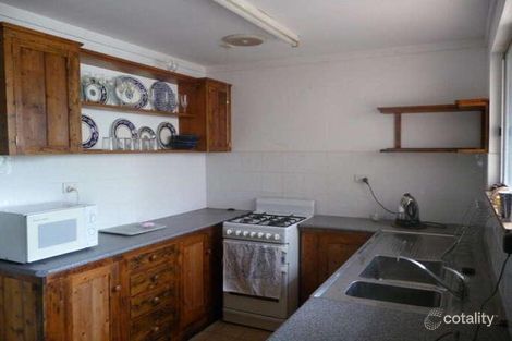 11 Hawaii Rd, Jurien Bay, WA 6516