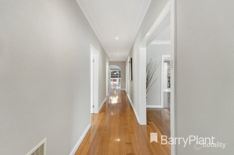 Property photo of 1/56 Perrett Avenue St Albans VIC 3021