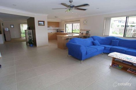 Property photo of 34 Shamrock Avenue Banora Point NSW 2486