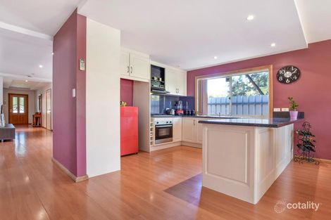 Property photo of 8 Avryl Court Morphett Vale SA 5162