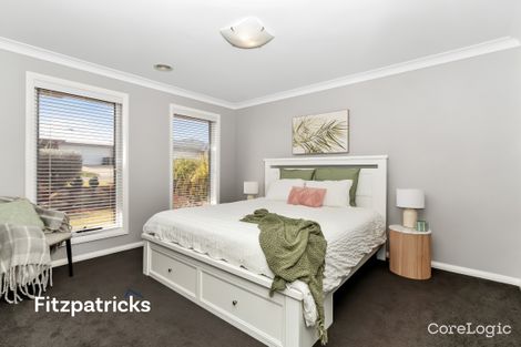 Property photo of 15 Flack Crescent Boorooma NSW 2650