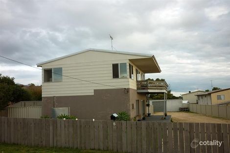 Property photo of 5 Rotohine Crescent Falcon WA 6210
