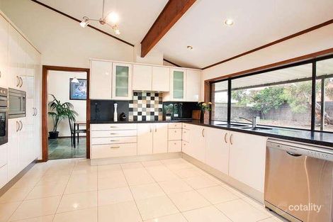 4 Dame Pattie Cct, West Lakes, SA 5021