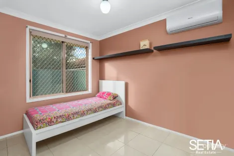 Property photo of 31 Golding Drive Glendenning NSW 2761