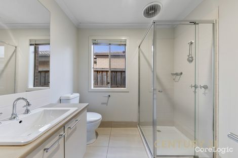 Property photo of 4 Beatham Way Cranbourne East VIC 3977