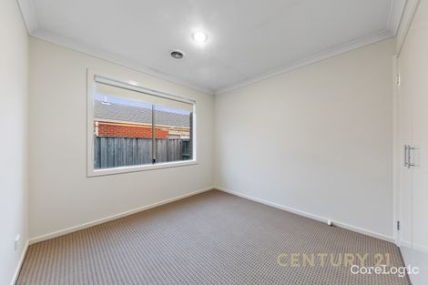 Property photo of 4 Beatham Way Cranbourne East VIC 3977