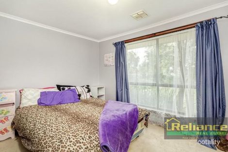 Property photo of 5 Drouin Court Melton South VIC 3338