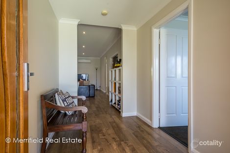 Property photo of 21 Centaurus Terrace McKail WA 6330