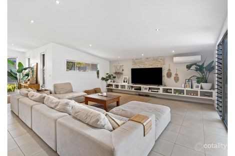 Property photo of 9 Tom Thumb Place Yamba NSW 2464