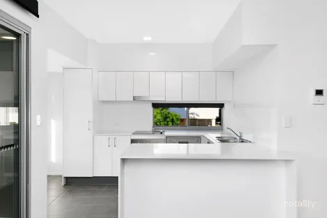 Property photo of 6/20 Dix Street Redcliffe QLD 4020