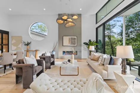 Property photo of 5 Raphael Drive Hornsby Heights NSW 2077