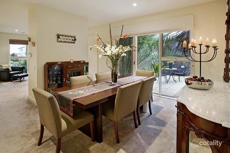 Property photo of 5 Island Point Avenue Waterways VIC 3195