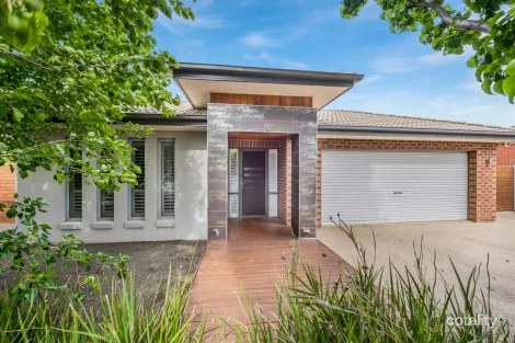 200 Station St, Epsom, VIC 3551