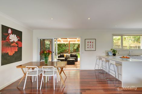 Property photo of 2 McCredden Court Box Hill South VIC 3128