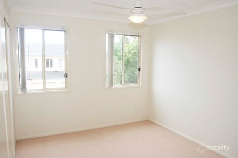 Property photo of 5/10 Chapman Place Oxley QLD 4075