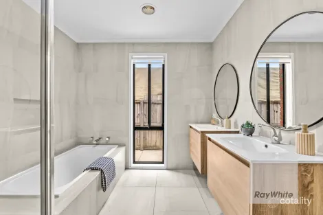 Property photo of 19 Josef Avenue Bundoora VIC 3083