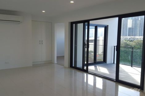 Property photo of 604/9 Hooker Boulevard Broadbeach QLD 4218