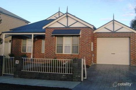 11 Cobblestone Grn, Caroline Springs, VIC 3023