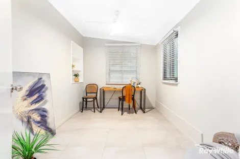 Property photo of 16 Wheatcroft Street The Range QLD 4700