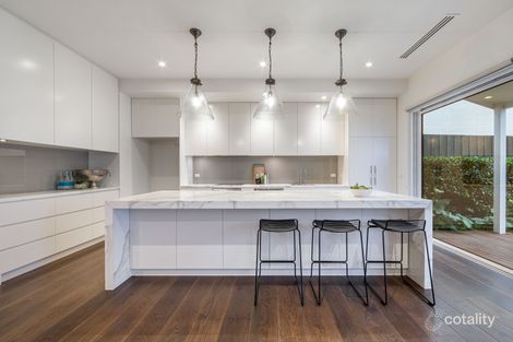 Property photo of 16 Royal Crescent Armadale VIC 3143
