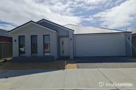 25 Troubridge App, Eglinton, WA 6034