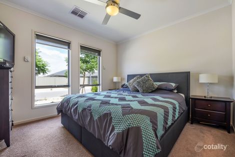 Property photo of 31 Sunrise Drive Woodcroft SA 5162