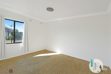 Property photo of 17 Barnes Street Warilla NSW 2528