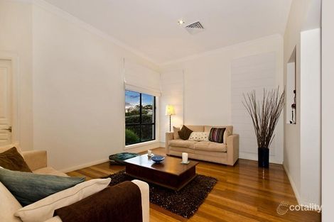 Property photo of 2 Paramount Close Belrose NSW 2085